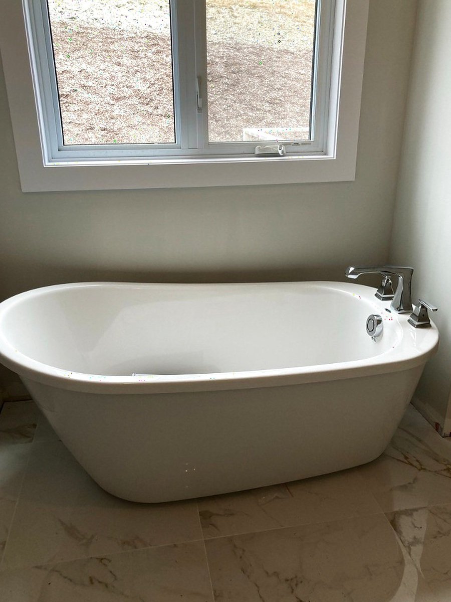 Freestanding tub deck faucet