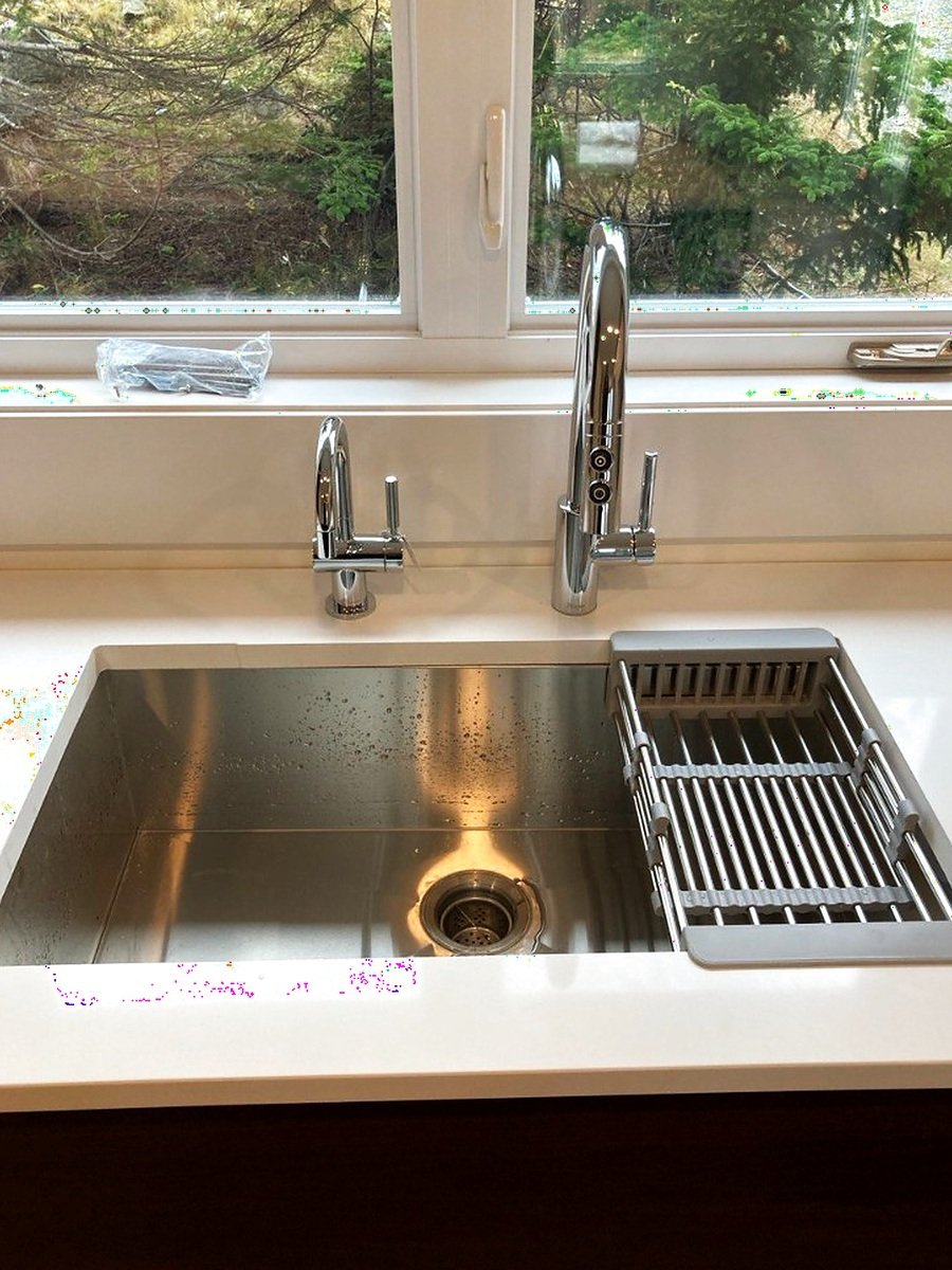 Kitchen sink dual faucet