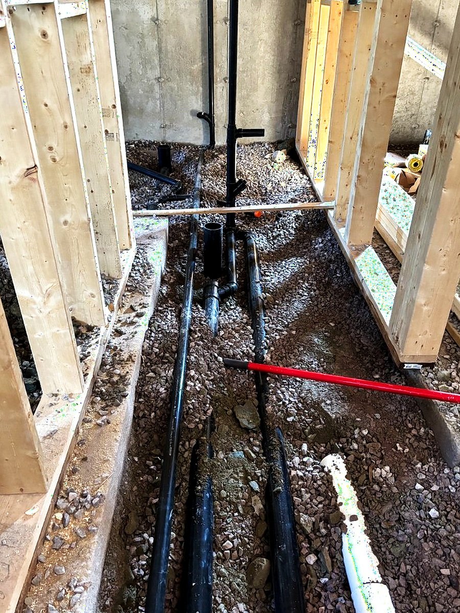 Under-slab drain corridor